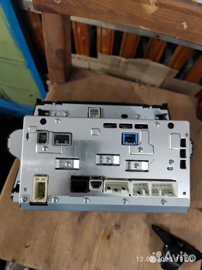 Продаю головное устройство с Тойоты Хайлендер 2