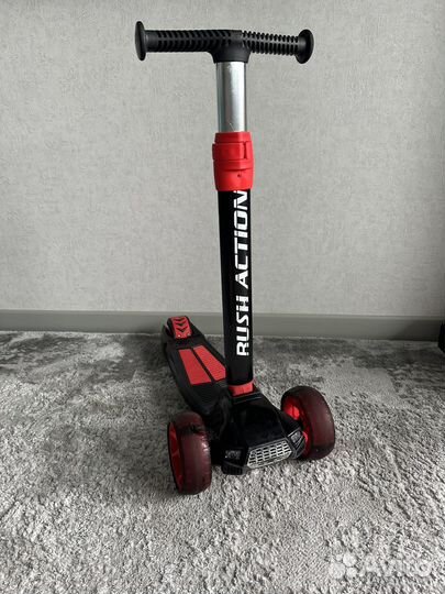 Самокат детский трехколесный