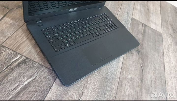 Ноутбук asus