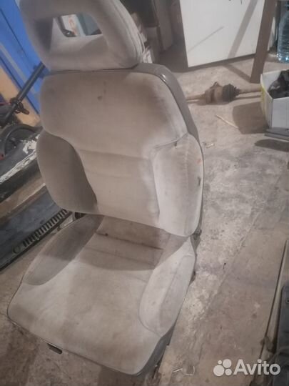 Сидения mazda 626GC