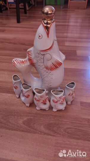Штоф-графин с рюмками Рыбки