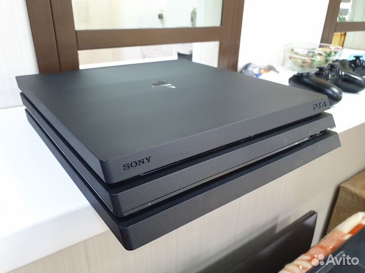Sony PlayStation 4 Pro / PS4 Pro