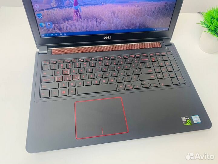Игровой ноутбук Dell