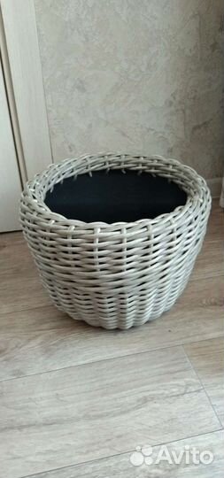 Кашпо из ротанга