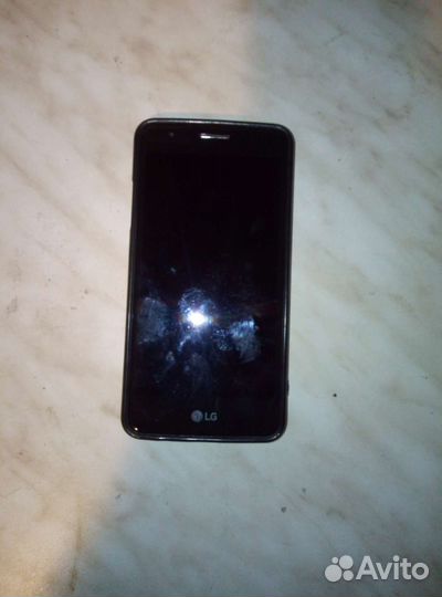 Смартфон LG-X 240
