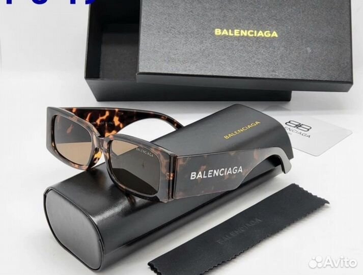 Солнцезащитные очки balenciaga