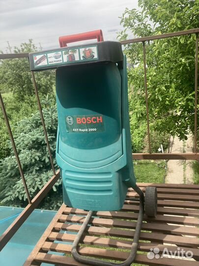 Измельчитель веток Bosch AXT Rapid 2000