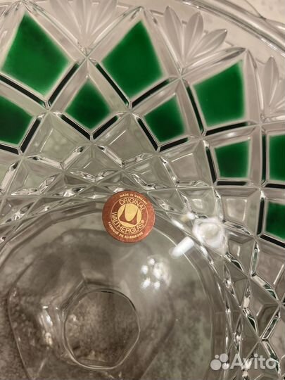 Тортница на ножке