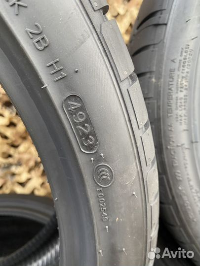 Hankook Ventus S1 Evo 3 K127 245/35 R20 и 275/30 R20 95Y