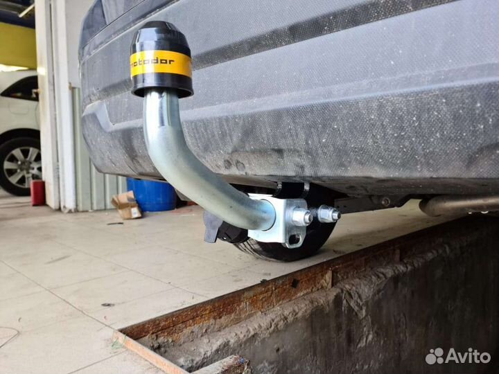 Фаркоп Subaru Forester 2018- с оцинкованным шаром