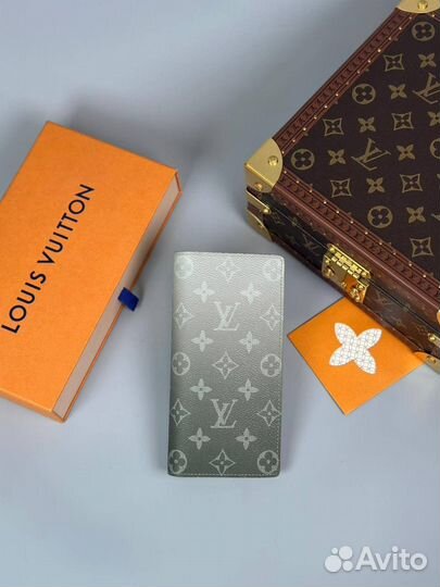 Louis vuitton визитница