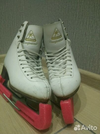 Коньки профессиональные