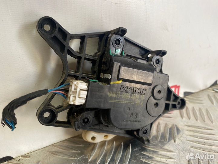 Б/У Сервопривод заслонки печки (моторчик