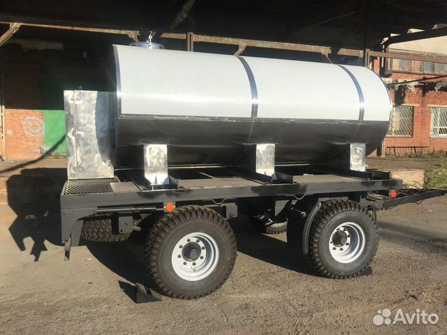 Автоцистерна-молоковоз нержавеющий 2500 литров