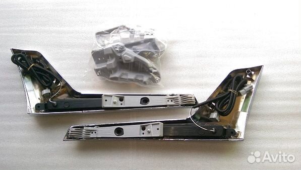 Land Cruiser 200 2016+ Бегающий поворотник A1FB6