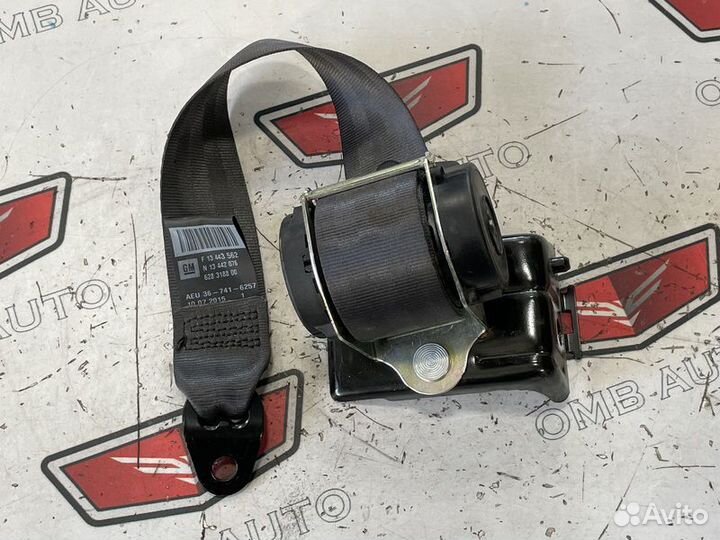 Ремень задний левый Опель Астра J