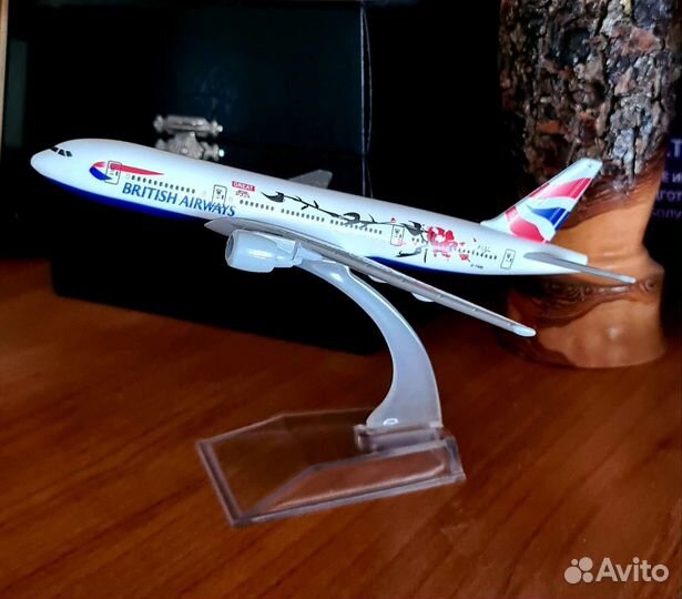 Модель самолета Boeing 777-300 British Airways