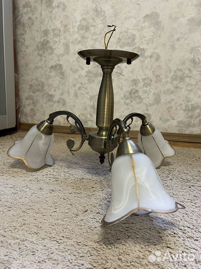 Люстры потолочные