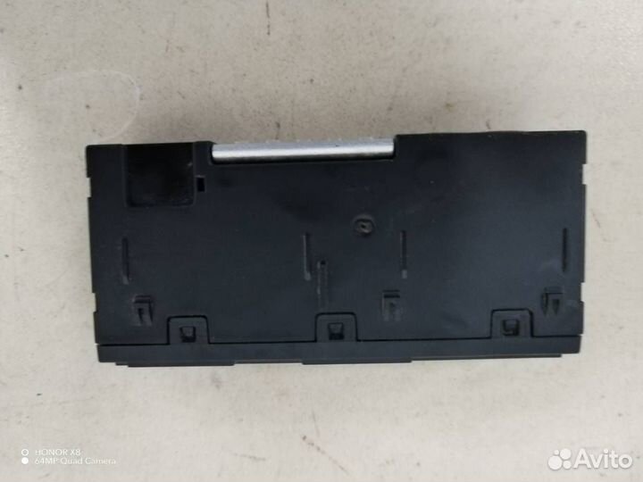 Разъем USB AUX Volkswagen Tiguan 2017