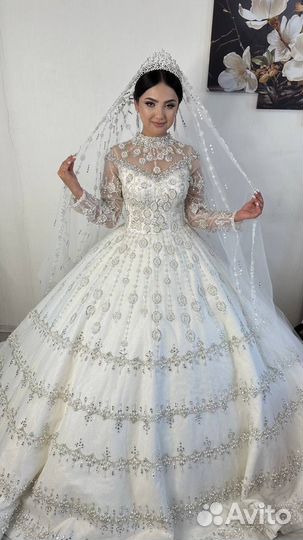 Свадебные платья оптом Москва