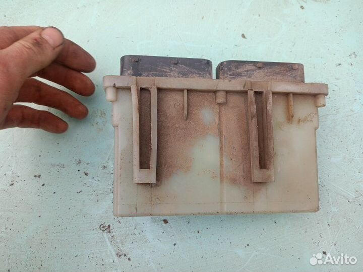 Блок управления вентилятором Opel Astra G Y17DT