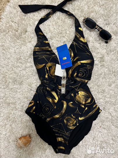 Купальник с открытой спиной 42-44 новый