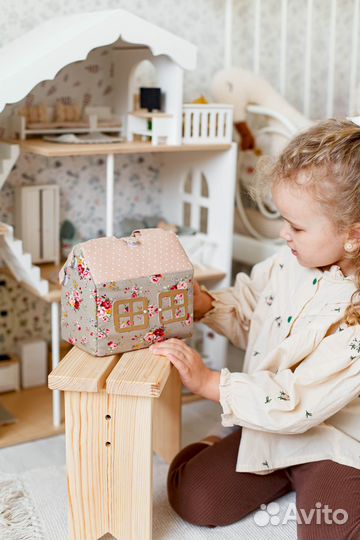 Домик для игрушек. Сумочка для девочки