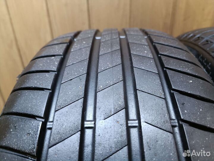 Bridgestone Turanza T005 205/50 R16