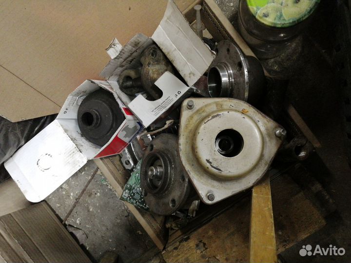 Запчасти на ваз 2110 бу