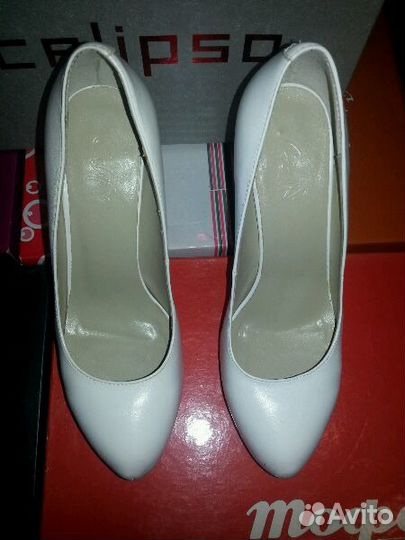 Белые туфли