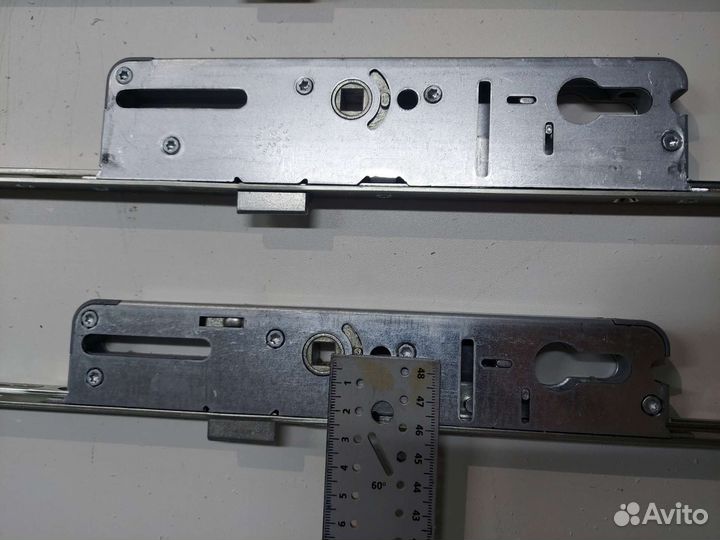 Многозапорный замок