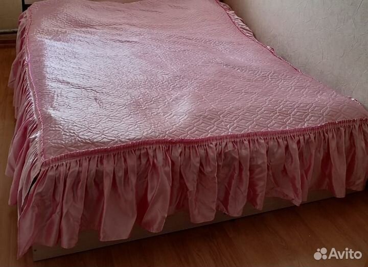 Покрывало на двуспальную кровать