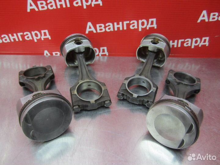 Шатун с поршнем Opel Vectra B X18XE 1996