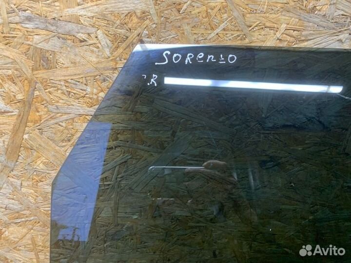 Стекло двери заднее правое Kia Sorento Prime