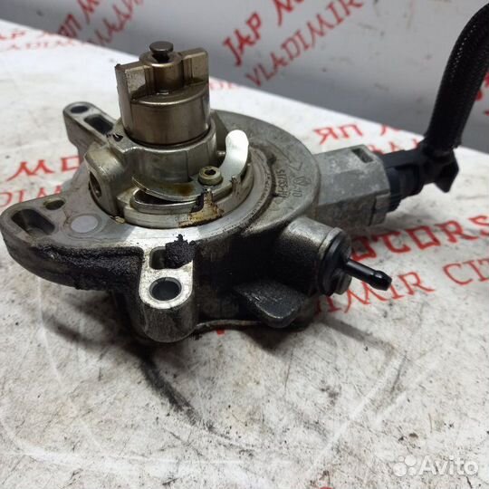 Вакуумный насос тормозов Volvo V70 B4164T 2010