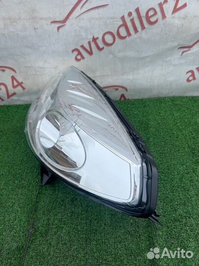 Фара передняя левая Renault Sandero BS1Y K4M