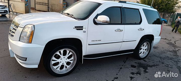 Cadillac Escalade 6.2 AT, 2007, 268 000 км