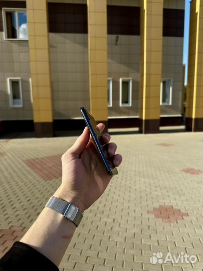 iPhone X, 64 ГБ