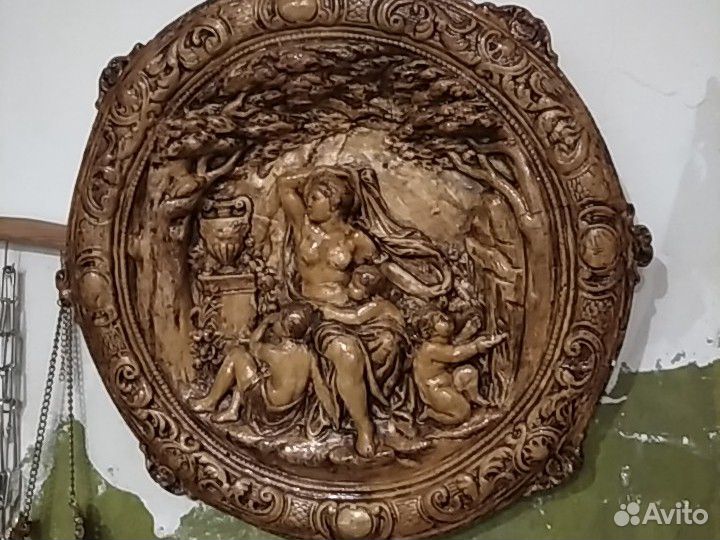 Гипсовый барельеф