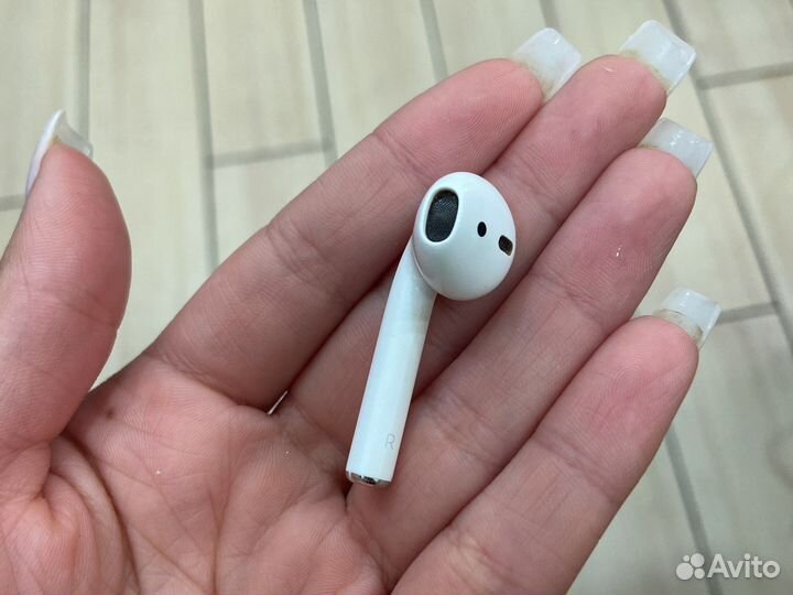 Наушники apple airpods 2 правый с кейсом