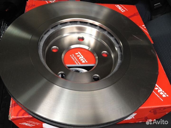 Передние тормозные диски Nissan Qashqai