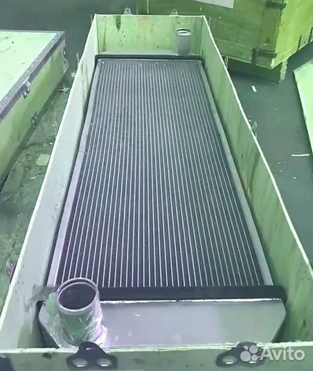 Hitachi EX5500 Водяной радиатор