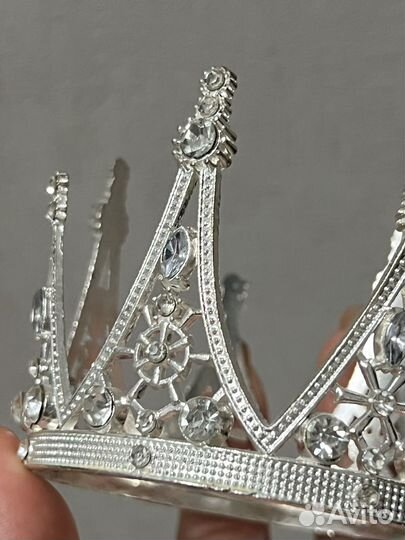 Металлическая корона