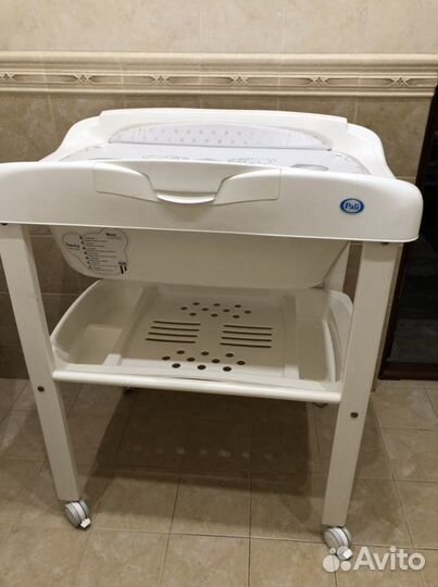 Детская ванночка для купания на ножках, с пеленаль