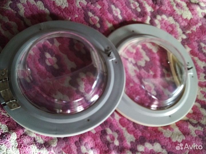 Люк стиральной машинки с петлей