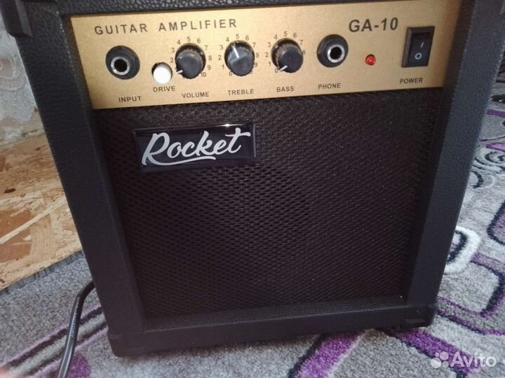 Электрогитара