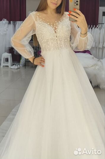 Свадебное платье