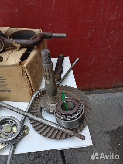 Запчасти на Москвич 412