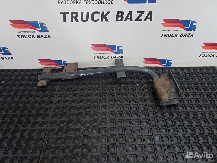 41013675 Кронштейн крыла переднего левый