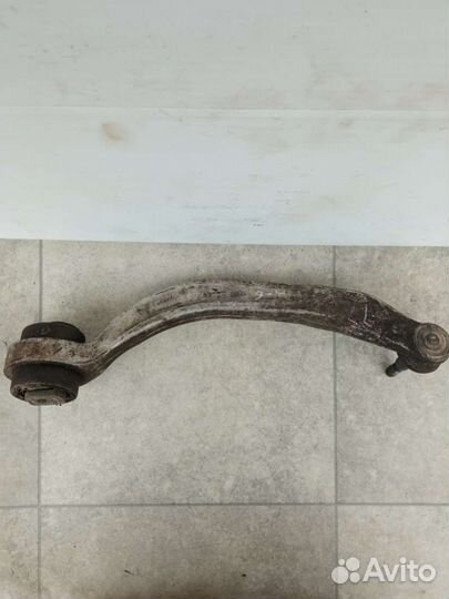Рычаг передний левый Audi A6 C5 (S6,RS6) 4D0407695